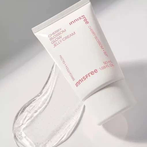 Innisfree Glow Jelly Cream with Jeju Cherry Blossom.