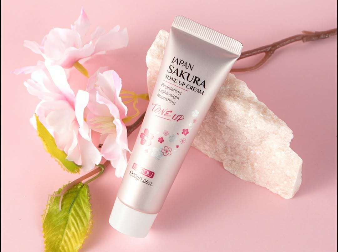 LAIKOU Japan Sakura Tone Up Cream (30g)