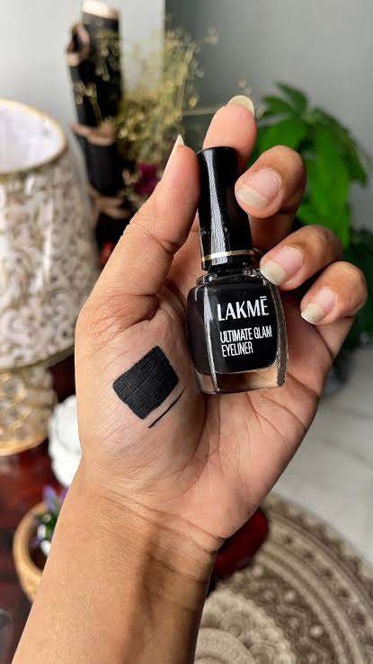 Lakme Ultimate Glam Eye Liner 9ml